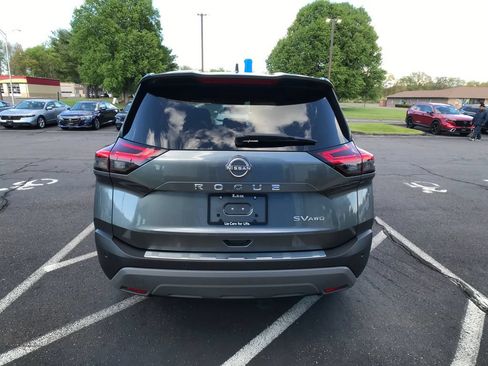 Used 2023 Nissan Rogue SV AWD/4WD image 13