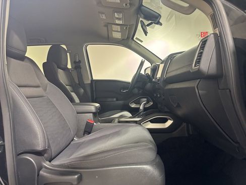 Used 2023 Nissan Frontier SV AWD/4WD image 28