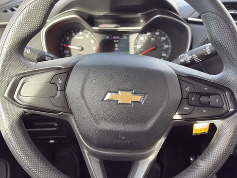 Used 2023 Chevrolet TrailBlazer LS image 16