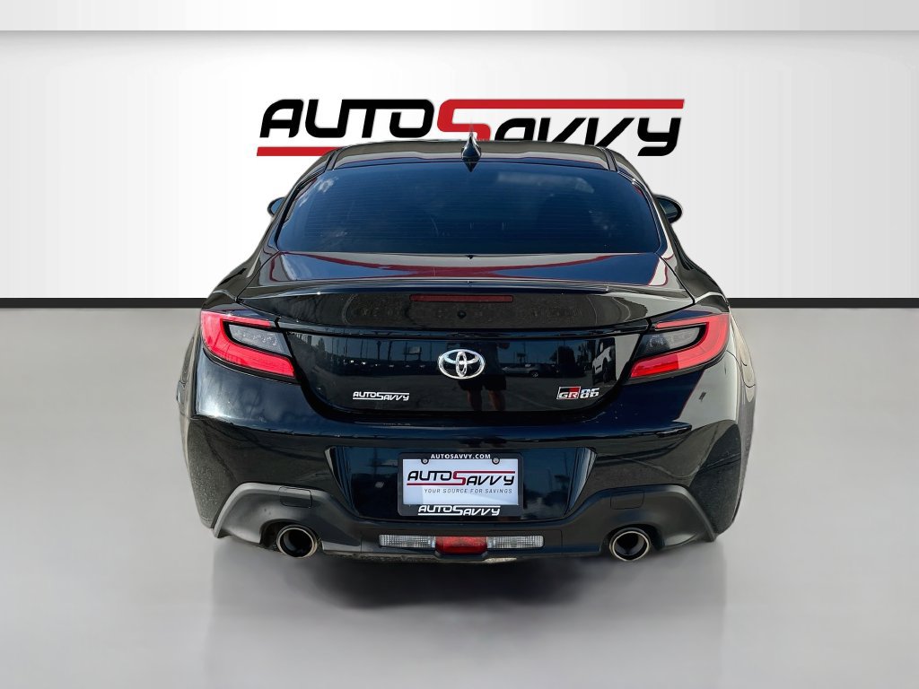 Used 2024 Toyota GR86 RWD image 6