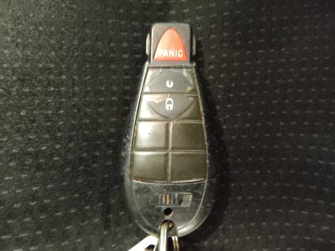 Used 2018 Dodge Grand Caravan SE w/ UConnect Hands-Free Group FWD image 32