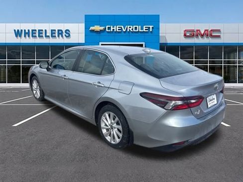 Used 2023 Toyota Camry LE image 3