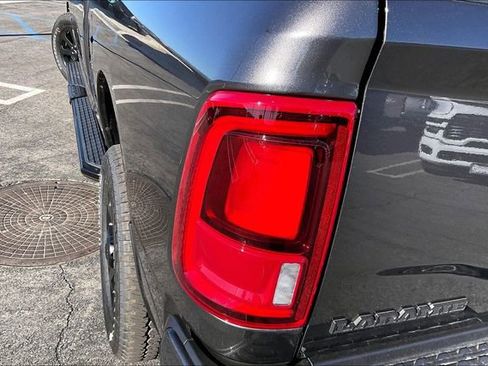 New 2026 RAM 2500 Laramie AWD/4WD image 11