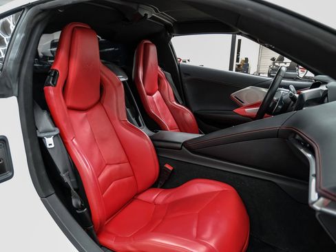 Used 2021 Chevrolet Corvette Stingray Preferred Cpe w/ Z51 Performance Package image 34