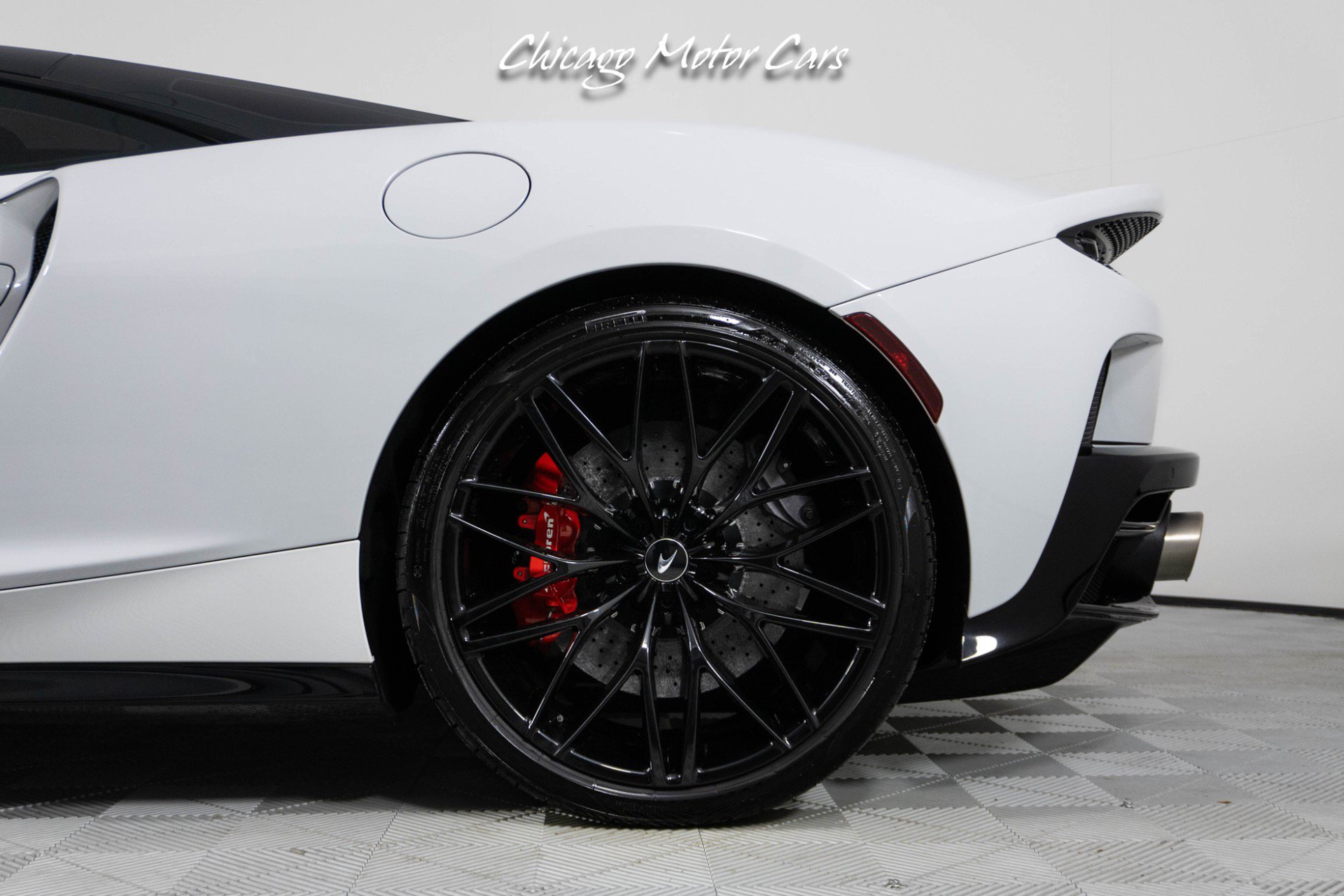 Used 2023 McLaren GT RWD image 4