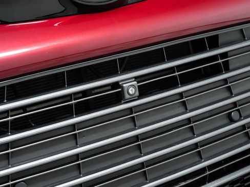 Used 2021 Toyota Sienna Limited image 12