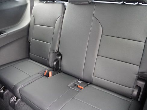 New 2026 Chevrolet Traverse High Country image 12