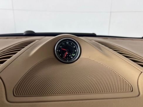 Used 2013 Porsche Cayenne image 29