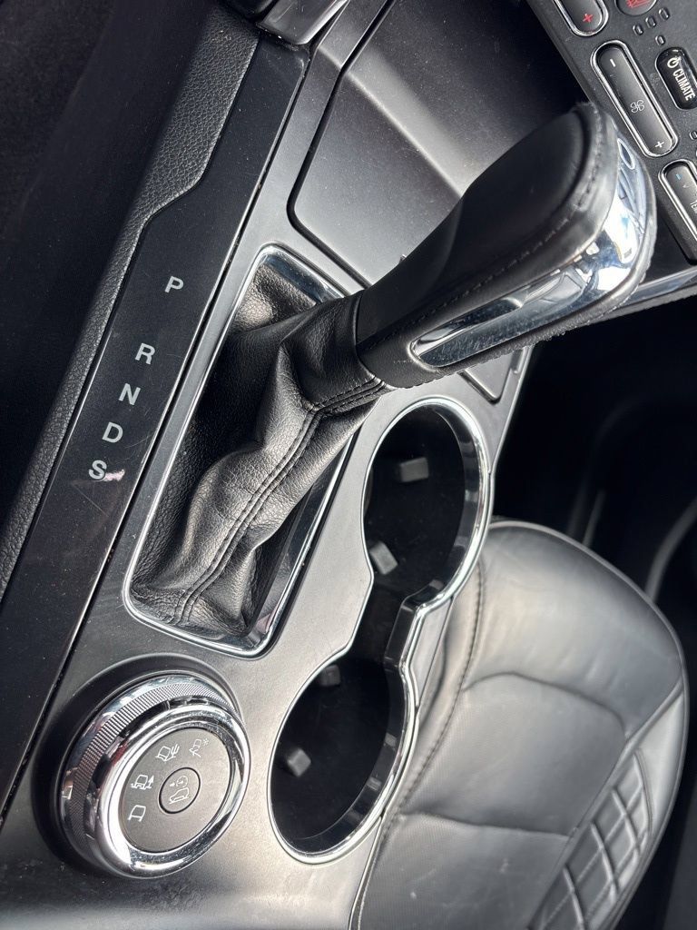 Used 2019 Ford Explorer Platinum AWD/4WD image 26