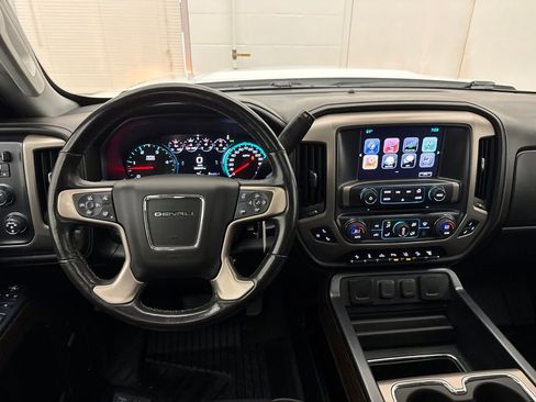 Used 2017 GMC Sierra 2500 Denali w/ Duramax Plus Package AWD/4WD image 12
