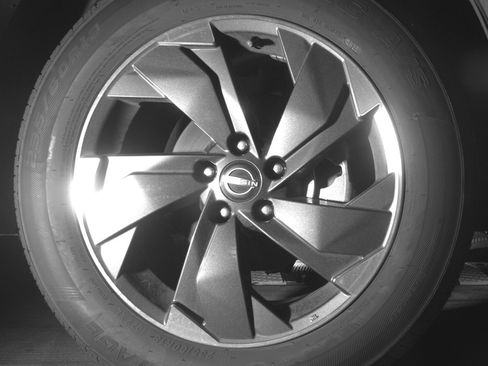 Used 2025 Nissan Rogue SV AWD/4WD image 13