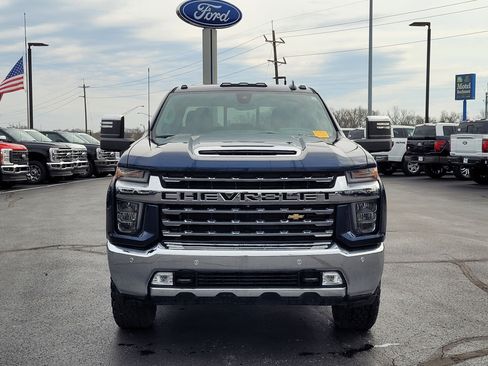 Used 2020 Chevrolet Silverado 2500 LTZ w/ LTZ Premium Package image 9