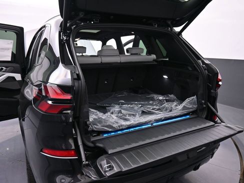 New 2026 BMW X5 xDrive50e w/ Executive Package image 18