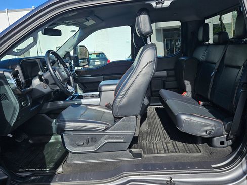 Used 2024 Ford F350 Lariat image 11