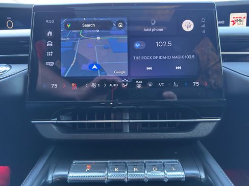 Used 2024 Lincoln Nautilus Reserve w/ Equipment Group 202A image 17