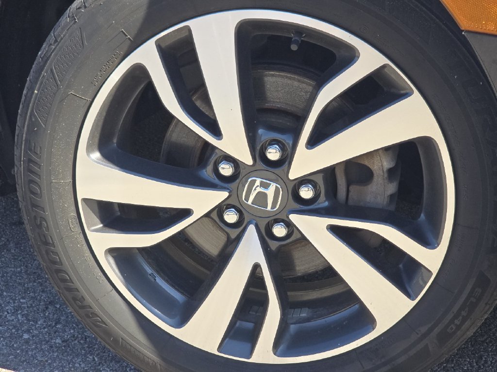 Used 2024 Honda Odyssey Touring image 9