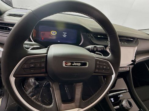 New 2026 Jeep Grand Cherokee Limited Reserve image 6