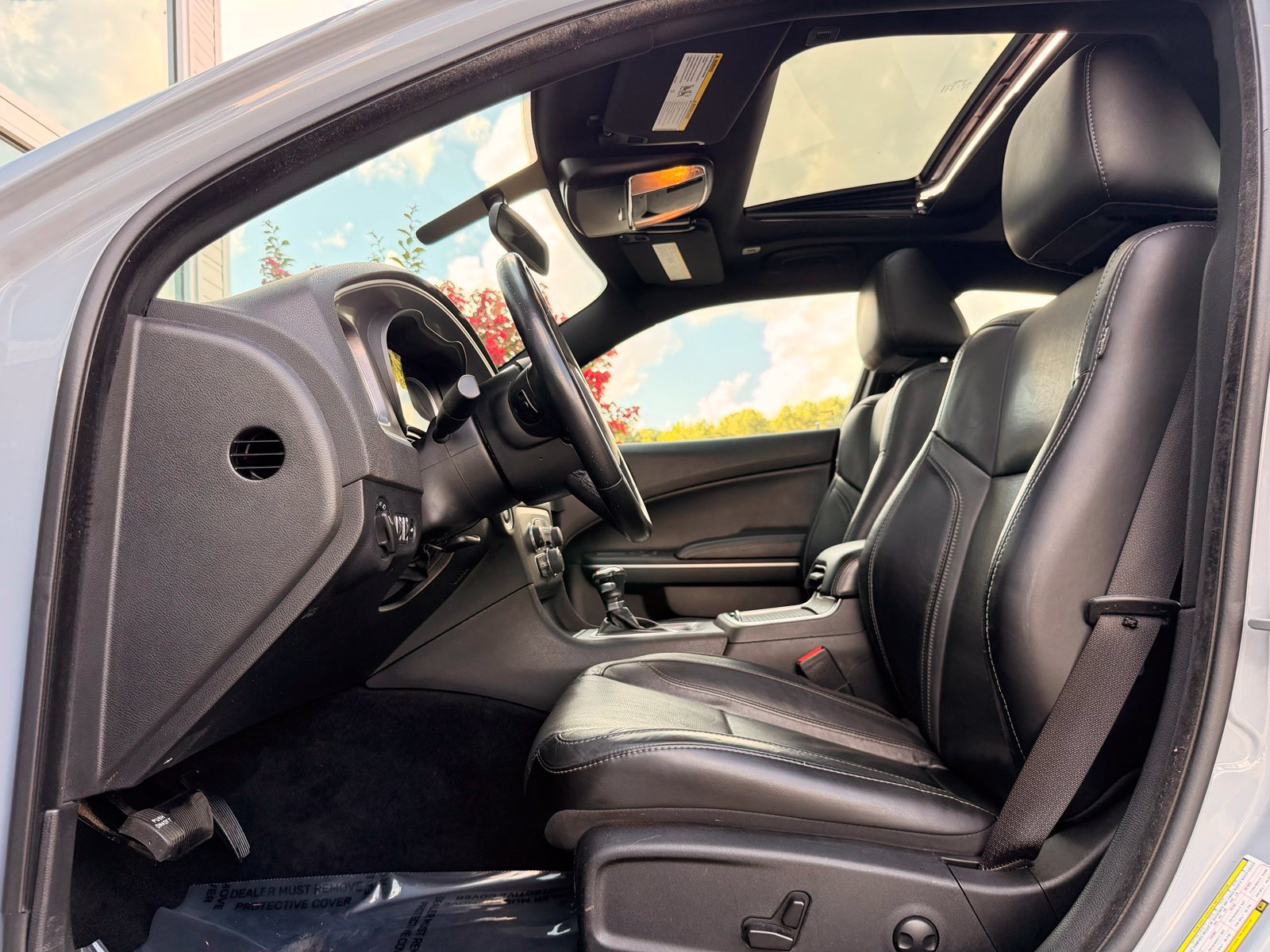 Used 2022 Dodge Charger SXT w/ Leather Interior Group RWD image 16