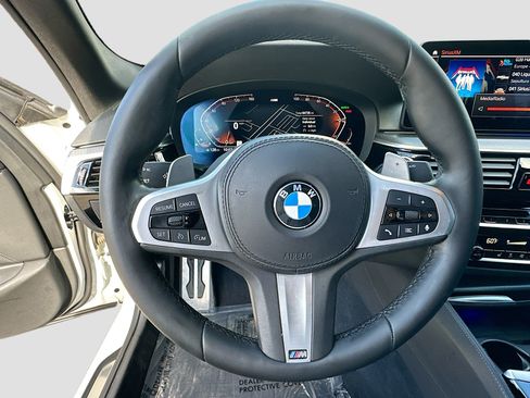Used 2021 BMW 540i w/ Executive Package image 11