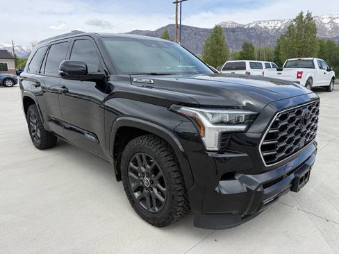Used 2024 Toyota Sequoia Platinum AWD/4WD image 9