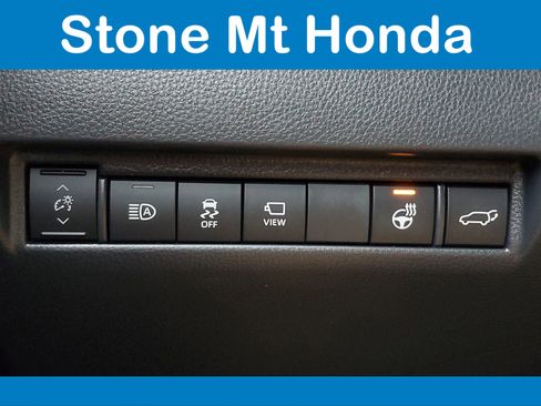 Used 2024 Toyota Venza Limited image 29