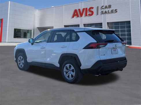 Used 2024 Toyota RAV4 LE image 3