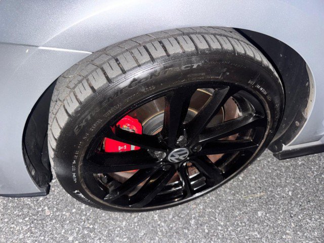 Used 2016 Volkswagen GTI Autobahn w/ Lighting Package (SEL) FWD image 22