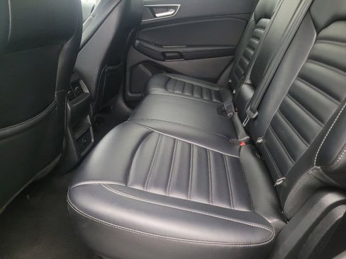 Used 2024 Ford Edge SEL image 18