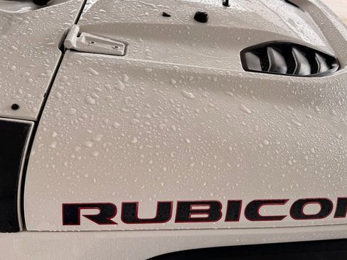 Used 2017 Jeep Wrangler Unlimited Rubicon AWD/4WD image 21