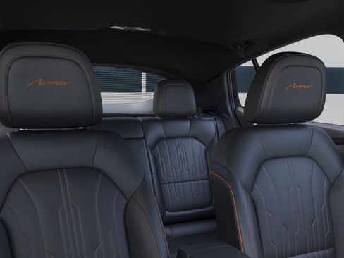 New 2026 Buick Envista Avenir image 25