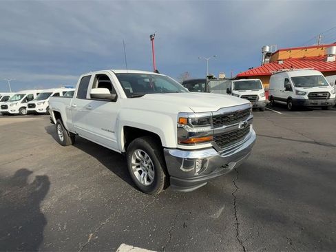 Used 2018 Chevrolet Silverado 1500 LT w/ All Star Edition image 2