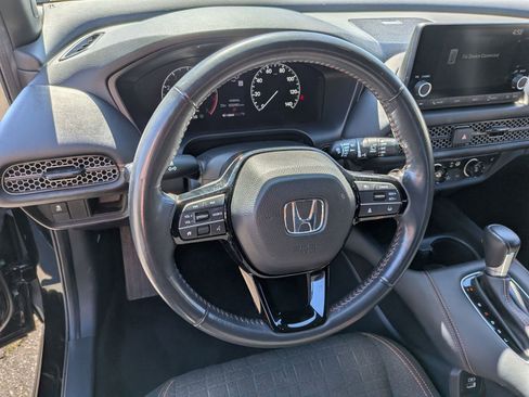 Used 2023 Honda HR-V Sport image 12