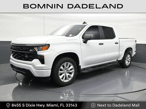 Used 2022 Chevrolet Silverado 1500 Custom RWD image 1