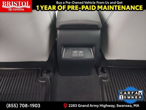 Used 2025 Toyota Corolla LE FWD image 17