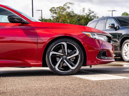 Used 2022 Honda Accord Sport image 9