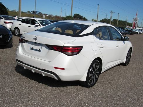 New 2025 Nissan Sentra SV image 3