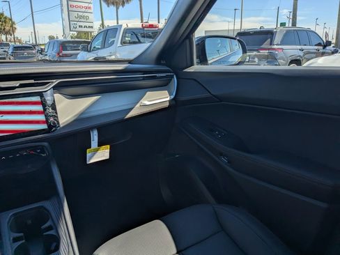 New 2026 Jeep Cherokee Limited image 17