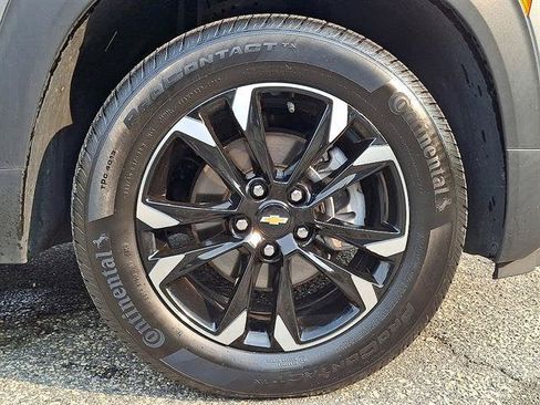 Used 2021 Chevrolet TrailBlazer LT w/ Convenience Package AWD/4WD image 9