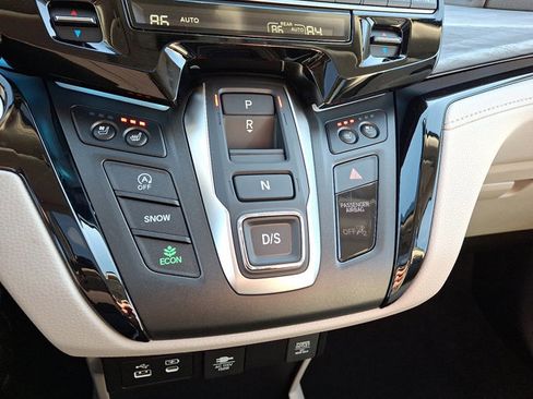 New 2026 Honda Odyssey Elite image 13