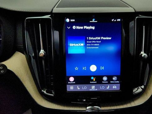 Used 2022 Volvo XC60 T8 Inscription w/ Advanced Package image 19