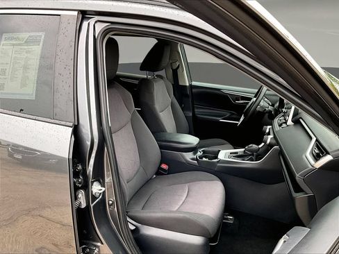 Used 2019 Toyota RAV4 XLE w/ Convenience Package AWD/4WD image 32