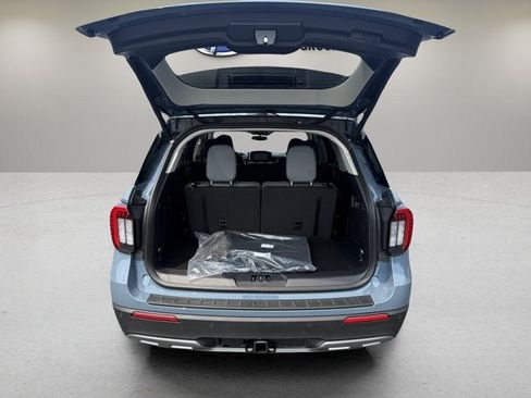 New 2026 Ford Explorer Active w/ Active Comfort Package AWD/4WD image 7