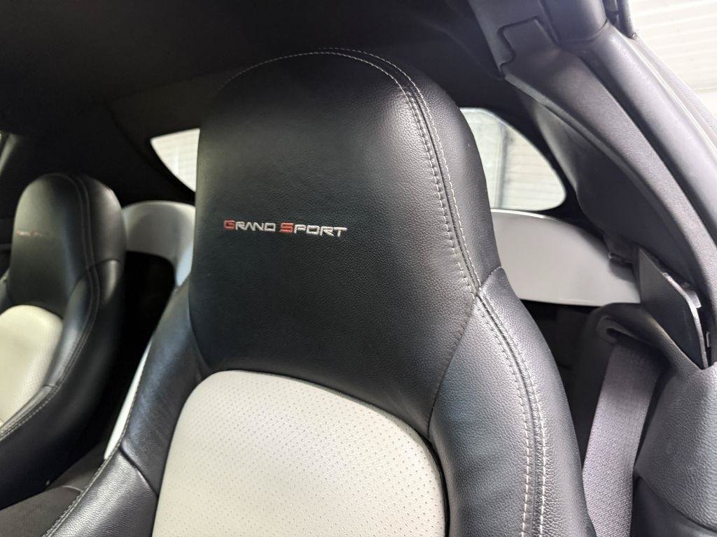 Used 2011 Chevrolet Corvette Grand Sport w/ Preferred Equipment Group RWD image 21