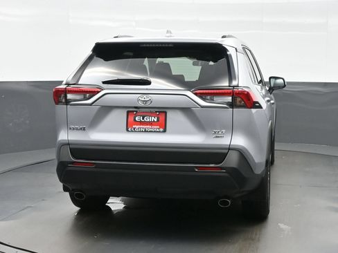 Used 2025 Toyota RAV4 XLE Premium w/ Weather Package AWD/4WD image 5