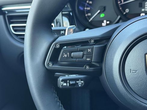 New 2026 Porsche Macan AWD/4WD image 21