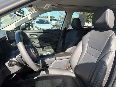 Certified 2024 Nissan Rogue SL w/ SL Premium Package image 19