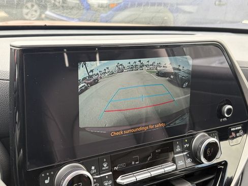 Certified 2026 Toyota Highlander XLE AWD/4WD image 10