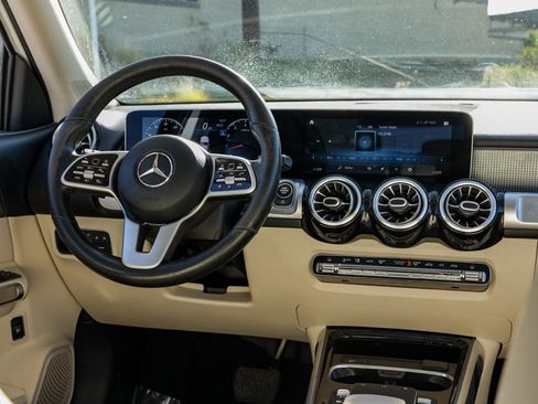 Used 2021 Mercedes-Benz GLB 250 image 24