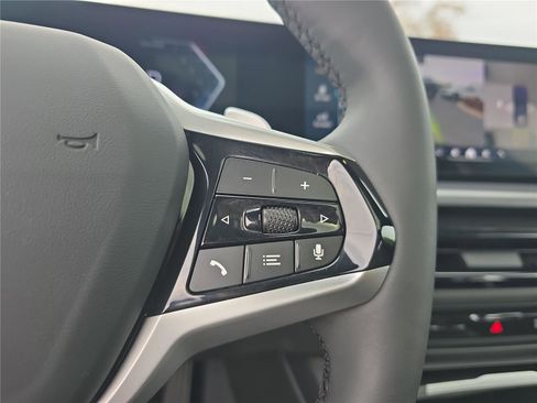 Used 2025 BMW 230i Coupe image 18