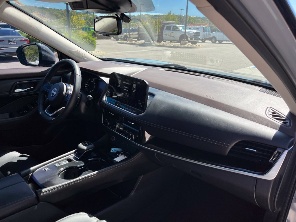 Used 2023 Nissan Rogue SL w/ SL Premium Package FWD image 29